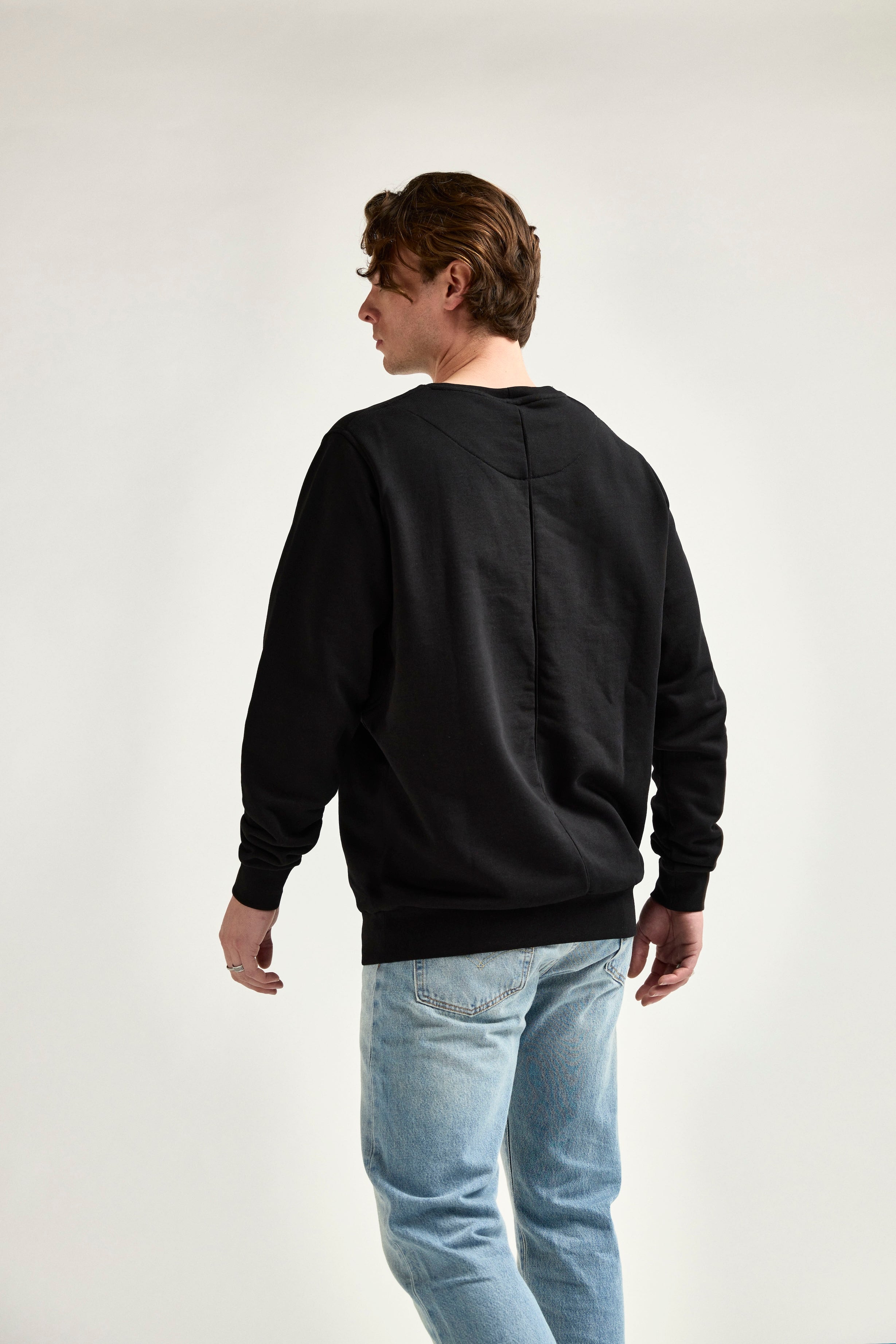 Crew Neck V1 - black