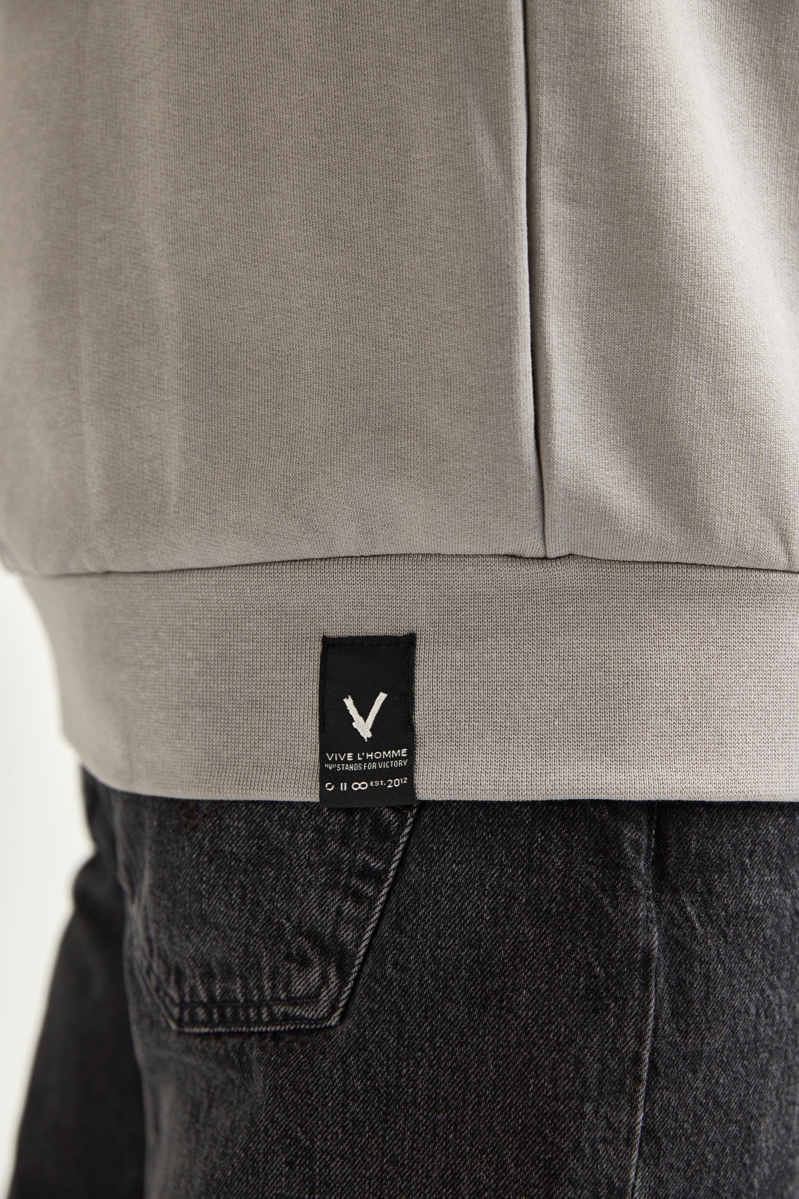 Crew Neck V1 - grey